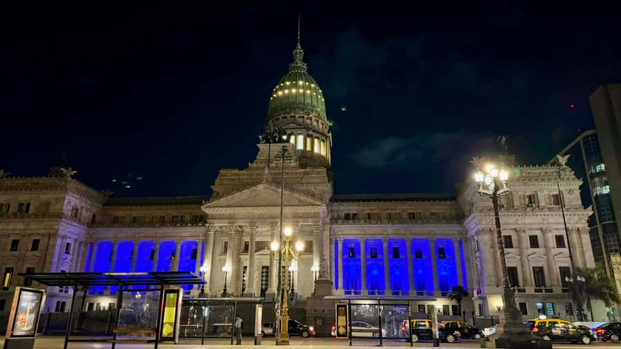 Buenos Aires After Dark: A City Lights & Sunset Experience - Entering Buenos Aires After Dark: Iconic sights without daylight crowds