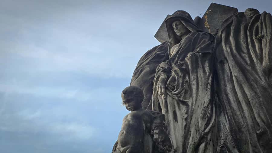 Buenos Aires: Chacarita, The Largest Cemetery In Argentina - A 3-Hour Route That Moves, but Doesn’t Hurry