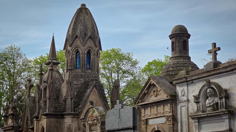 Buenos Aires: Chacarita, The Largest Cemetery In Argentina - From Pop Culture to War Memory: Commonwealth War Graves