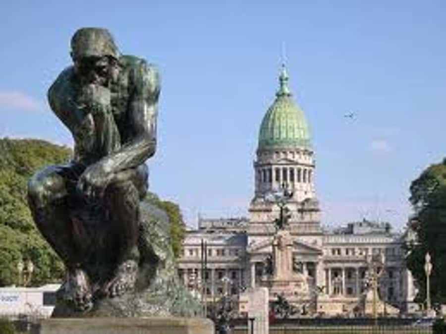 Buenos Aires City Tour with Luxury Lunch - Obelisk orientation: the short walk that pays off