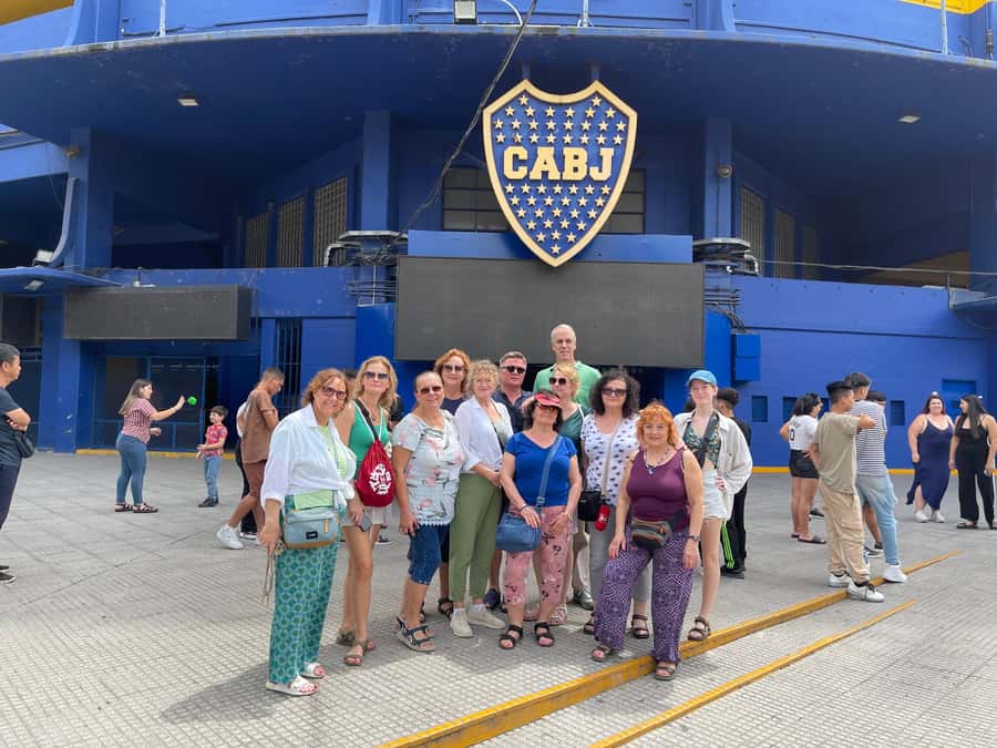 Buenos Aires: Customizable City Tour in Polish - The city tour focus: classic sights with room to personalize
