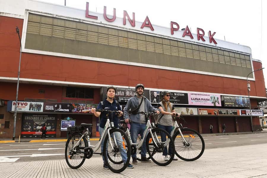 Buenos Aires: E-Bike Tour in the North Circuit of Buenos Aires - Floralis Genérica and the Planetarium stretch: a long, scenic chunk of the ride