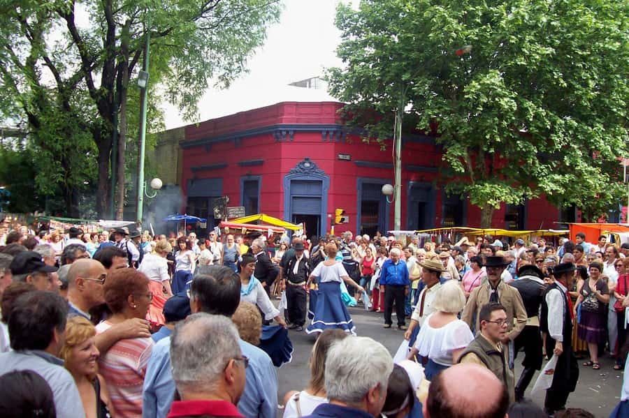 Buenos Aires Fairs: San Telmo & Mataderos Cultural Tour - San Telmo Meets Mataderos in 5 Hours