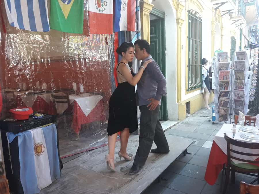 Buenos Aires Full-Day City Tour - El Rosedal Garden: slow down before the final big sights