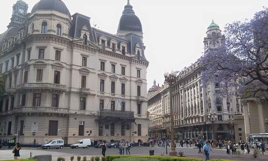 Buenos Aires : Highlights Walking Tour With A Guide - Avenida de Mayo: the grand boulevard walk you’ll remember