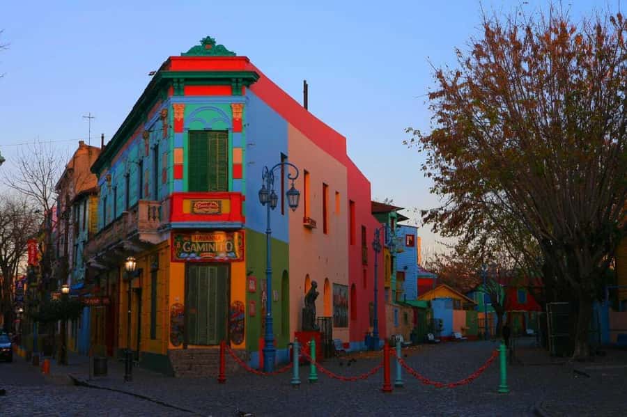 Buenos Aires: Panoramic Bus Tour - The 3-hour route: from Retiro’s immigrant gateway to ending at Obelisco