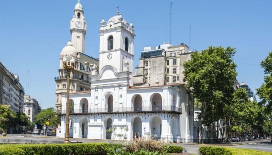 Buenos Aires Premium city tour with street food - Floralis Genérica and University area: the lighter side of the city’s brain