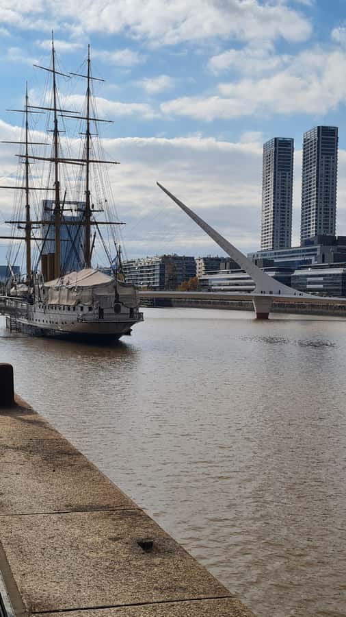 Buenos Aires: Puerto Madero Tour For Small Groups - Fountain of the Nereids (Lola Mora): art you can spot on the move