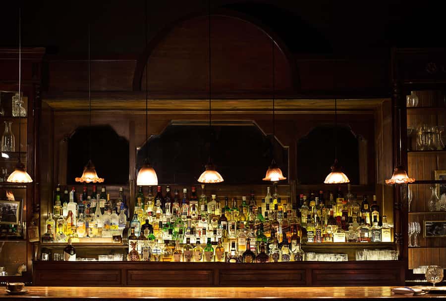 Buenos Aires: Speakeasy & Mixology Bar Tour with Cocktails - Stop 1: the hidden speakeasy and your first signature drink