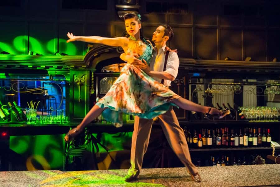 Buenos Aires Tango Show and Dinner in El Querandi - Sightlines and sound: sit smart for a better tango view