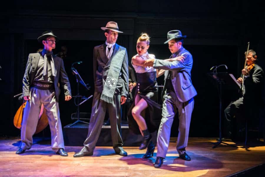 Buenos Aires Tango Show and Dinner in El Querandi - Who should book this tango dinner show