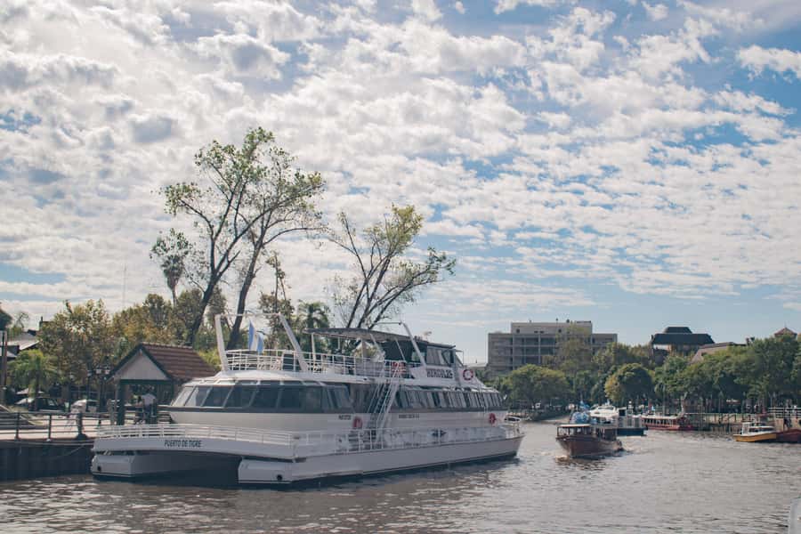 Buenos Aires: "Ticket"- 2hs of Navigation Premium to Tigre - Arrival in Tigre: what you can do after you dock
