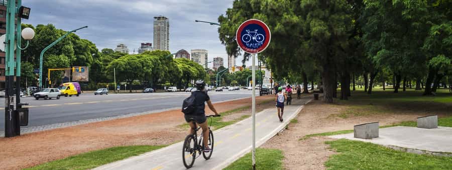 City Bike Tour in Palermo and Recoleta - The payoff: why Palermo and Recoleta work so well on two wheels