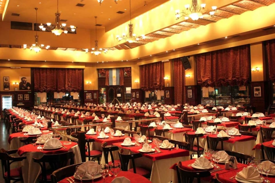 Esquina Homero Manzi Dinner and Tango Show - The tango show itself: bandoneón, Manzi songs, and a full stage of performers