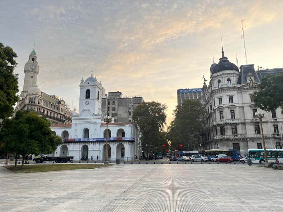 Exclusive Full-Day Private Tour in Buenos Aires - La Recoleta Cemetery: more than a pretty stop