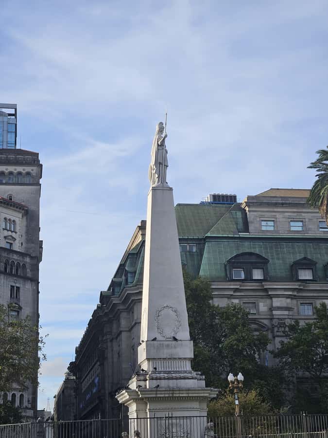 From Colonialism to Eclecticism, Buenos Aires arquitectonica - Cabildo, Cathedral, Casa Rosada, and Banco Nación: the city’s official face