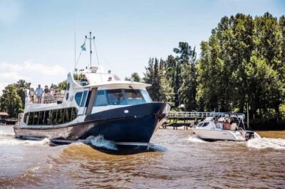 Full Day City Tour Buenos Aires, Recoleta Cemetery and Tigre - Plaza de Mayo and Teatro Colón: The Big-Square Start