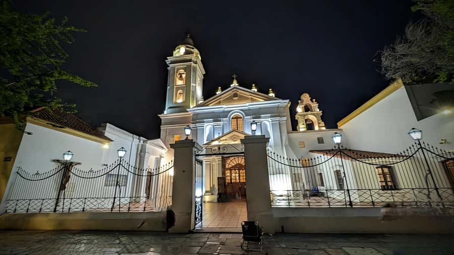 Recoleta Walking Tour and Live Jazz Show - Quick take: should you book this Recoleta and jazz night?