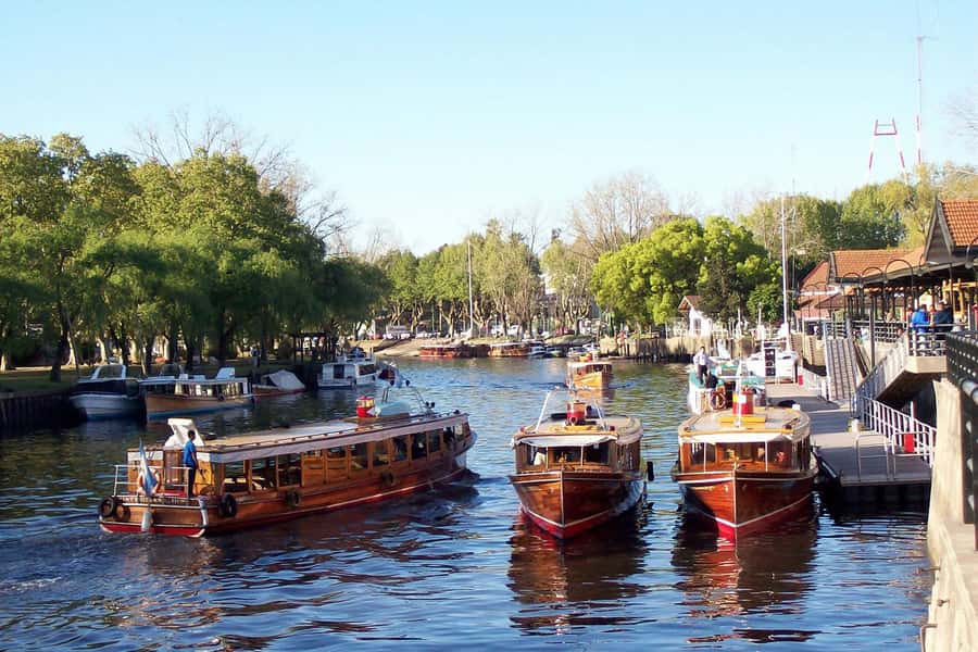 Tigre with Lunch overlooking the River and Navigation - Price and value: is $200 per person worth it?